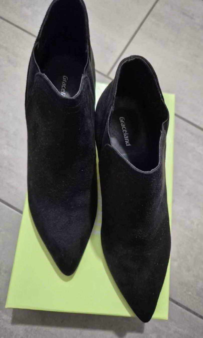 Graceland Scarpe da donna: Schwarze Stiefelette, gr 38, Elastikeinsätzen an Seite, Neu – Nuovo e nell'imballaggio originale da Wettingen venduto da mcu_67 1
