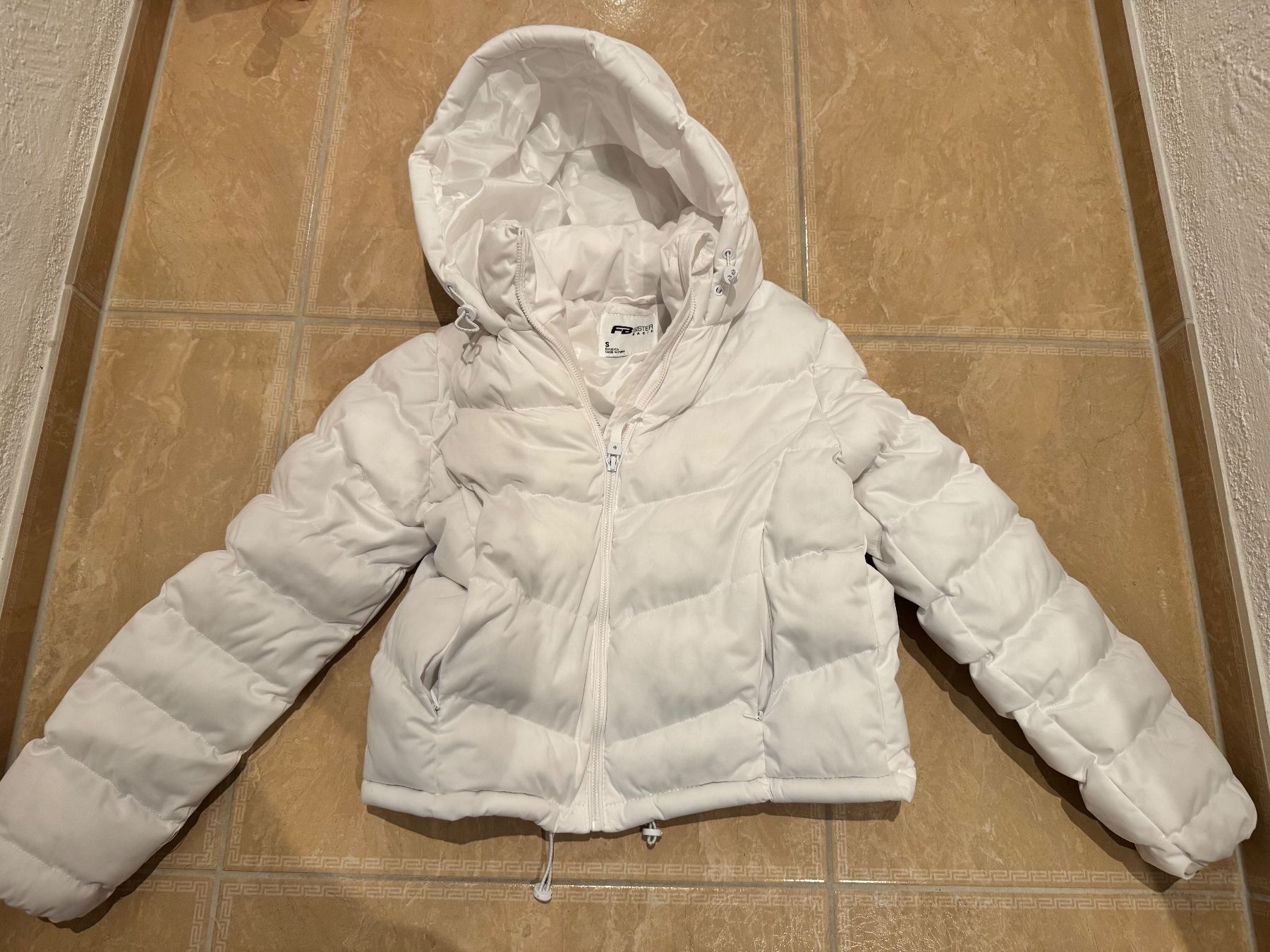 Giacche: FB Sisters neue Winterjacke, S – Nuovo (secondo la descrizione) da Klingnau venduto da Markus14