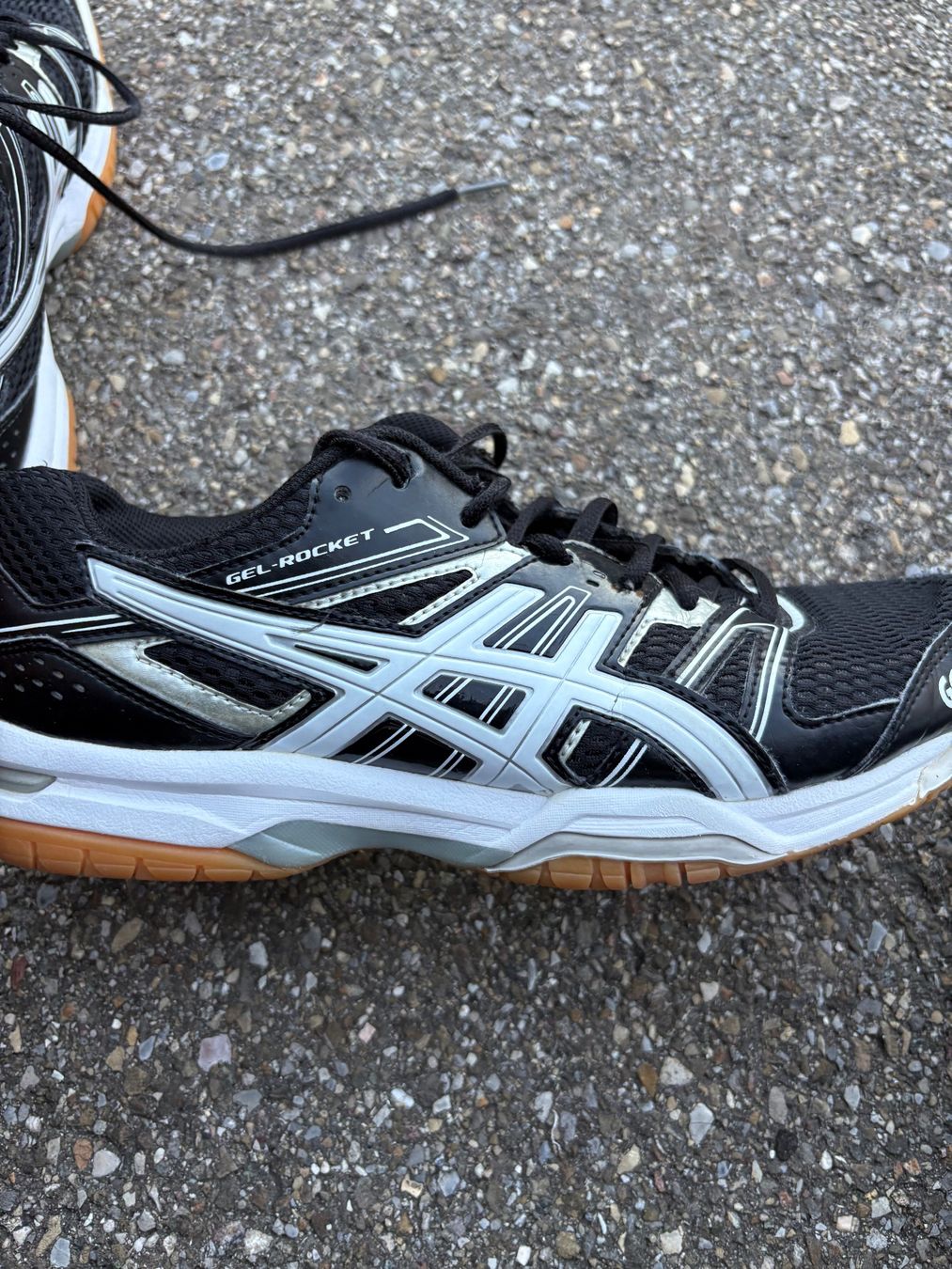 Asics Herrenschuhe: Asics Turnschuhe – Gebraucht aus Wila von are_n67h 1