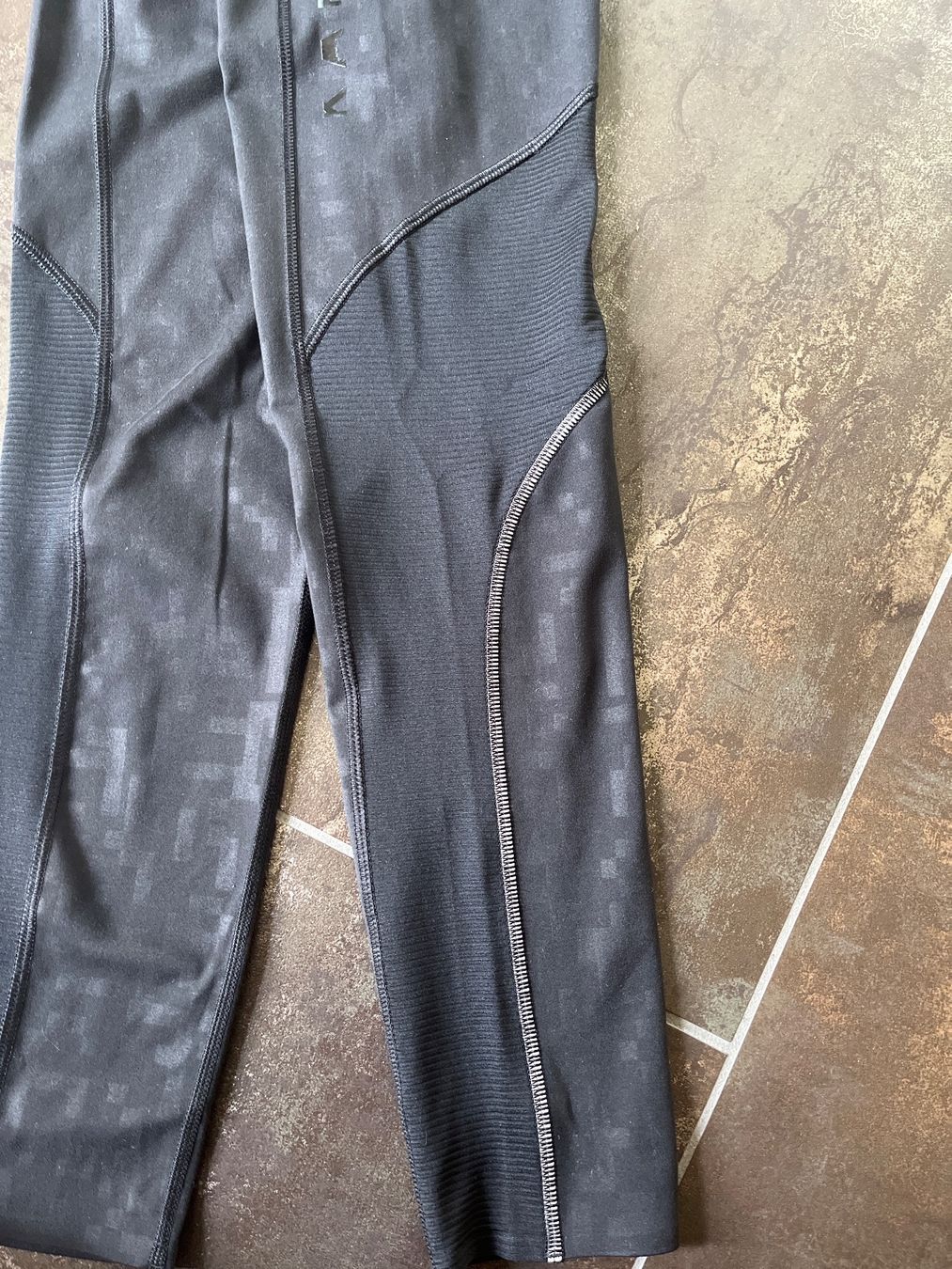 Adidas Leggings: Adidas Sport Tights – Usato da Hombrechtikon venduto da Kaatja 2
