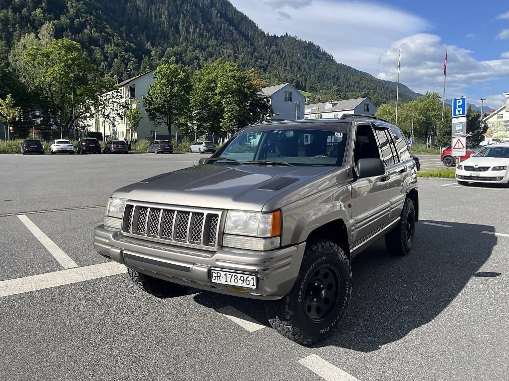 Jeep Automobili: Jeep Grand Cherokee 5.9L V8 – Usato da Trin venduto da schneider1122
