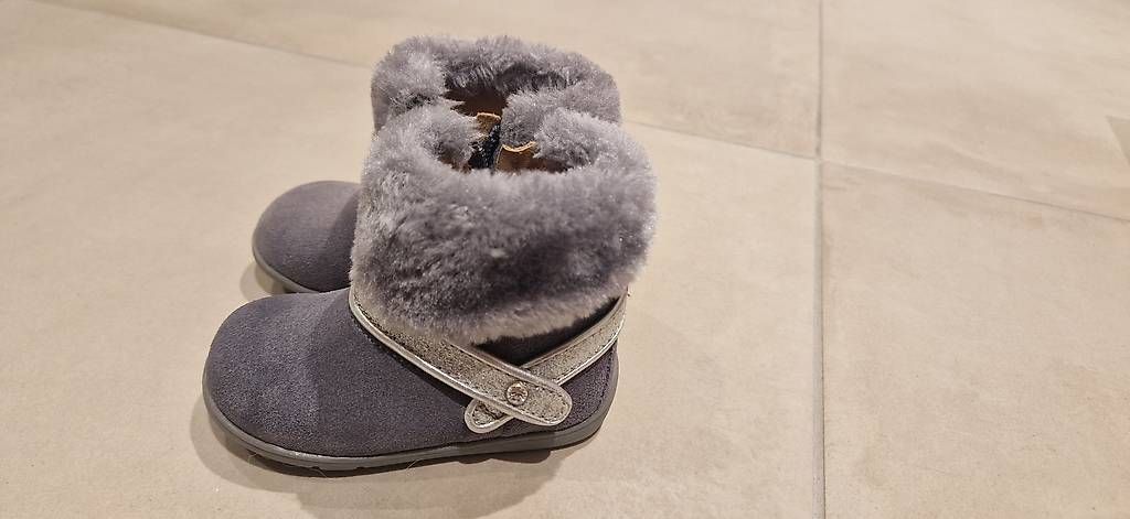 Chicco Scarpe per ragazzi: Stiefelchen v. Chicco grau Gr. 19 NEU – Nuovo (secondo la descrizione) da Plons venduto da fra_8cp5
