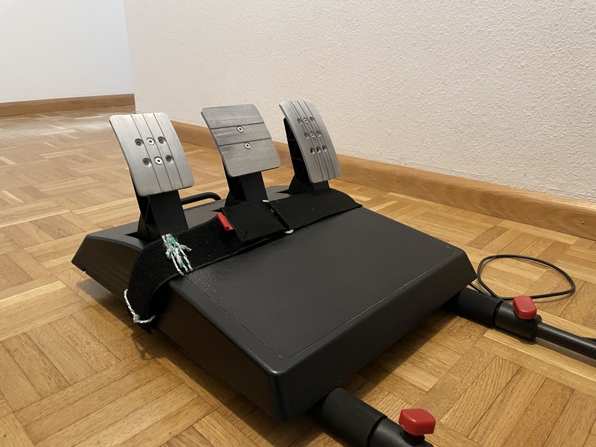Thrustmaster Controller: Playseat mit Thrustmaster T300rs GT + Openwheel – Gebraucht aus Muttenz von Bahee_09 5