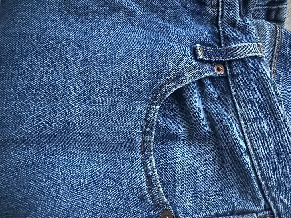 Jeans: 2 Jeans Levi's 501  – Usato da Genève venduto da Kamaro78 2