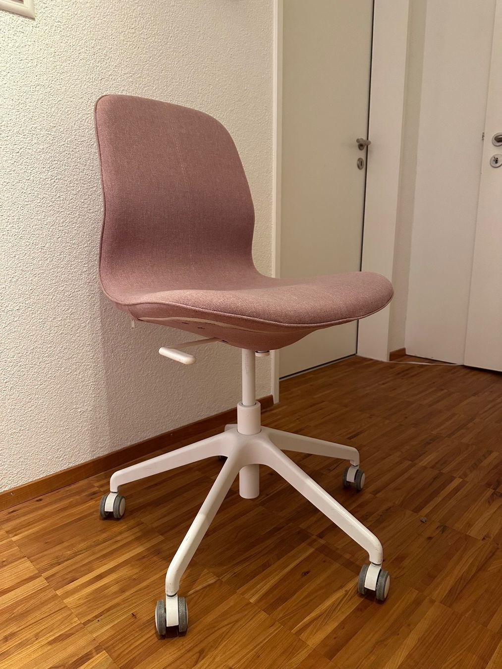 Ikea Sedie: IKEA - Schreibtischstuhl - Langfjäll rosa – Usato da Lachen SZ venduto da CharlotteAr 1