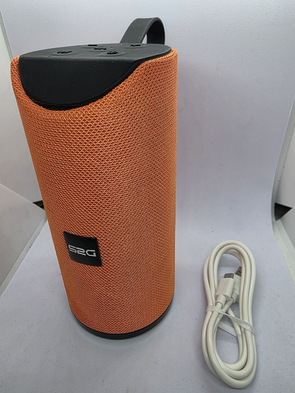 Telefoni cellulari / Smartphones: S2G Tragbarer Bluetooth-Lautsprecher, Orange! – Usato da Basel venduto da Joex02