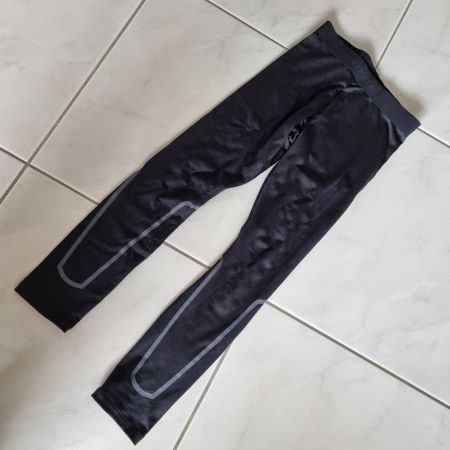 Tolle lange Thermohosen Gr. 141/150 cm / sehr guter Zustand