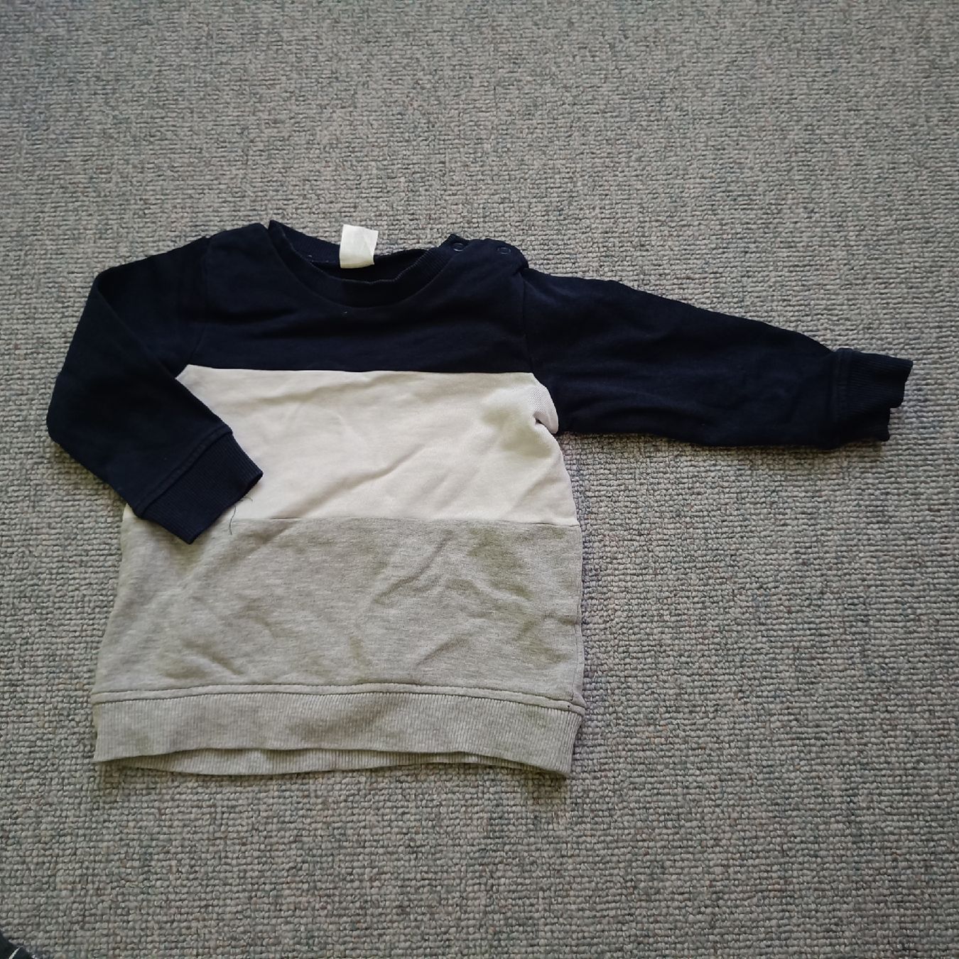 H&M Pulls et sweat-shirts: Pullover Grösse 80 – D'occasion à Jaberg par urig17.