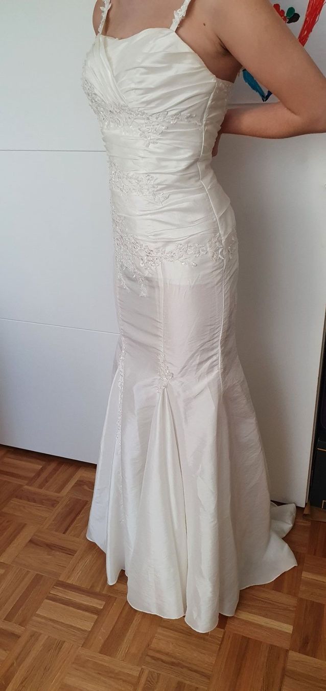 Vestiti: Robe de mariée crème – Usato da Prilly venduto da RoDyRe 2