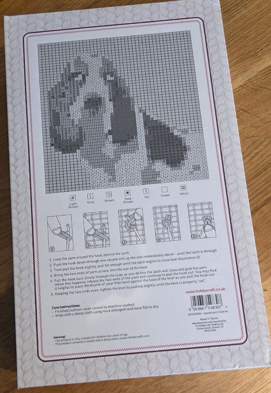 Bastelsets: Strickset Dekoration 30x30cm Bild Hund – Neu und originalverpackt aus Beinwil am See von gabipetrovay 2