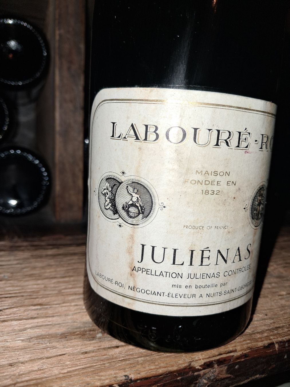 Wein: Juliénas Labouré-Roi 1981 – Neu und originalverpackt aus Le locle von juliensaran 3
