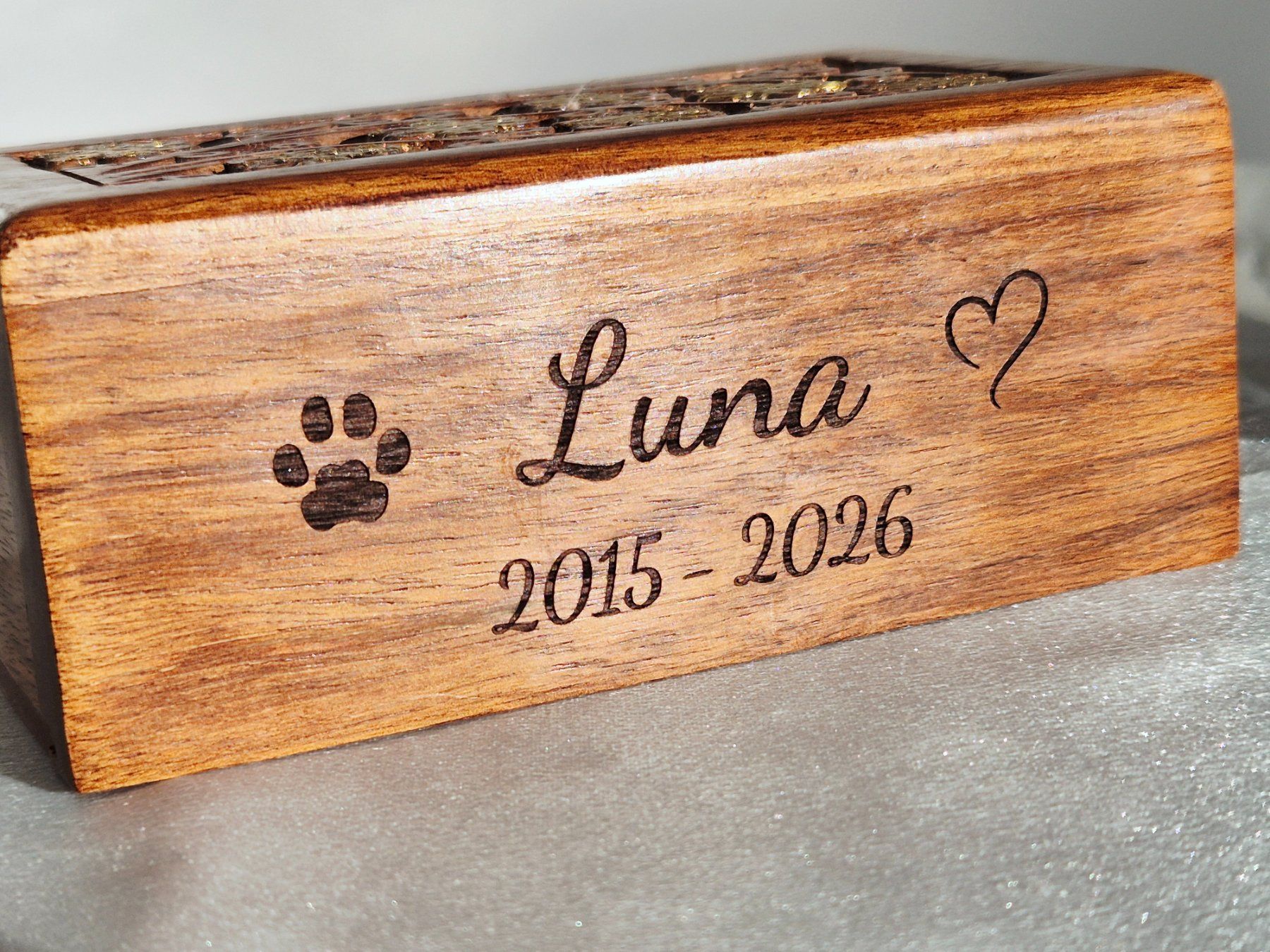 Articoli in legno: Urne / Hundeurne / Tierurne / Holzurne Grösse L – Nuovo e nell'imballaggio originale da Menziken venduto da Zyropa 6