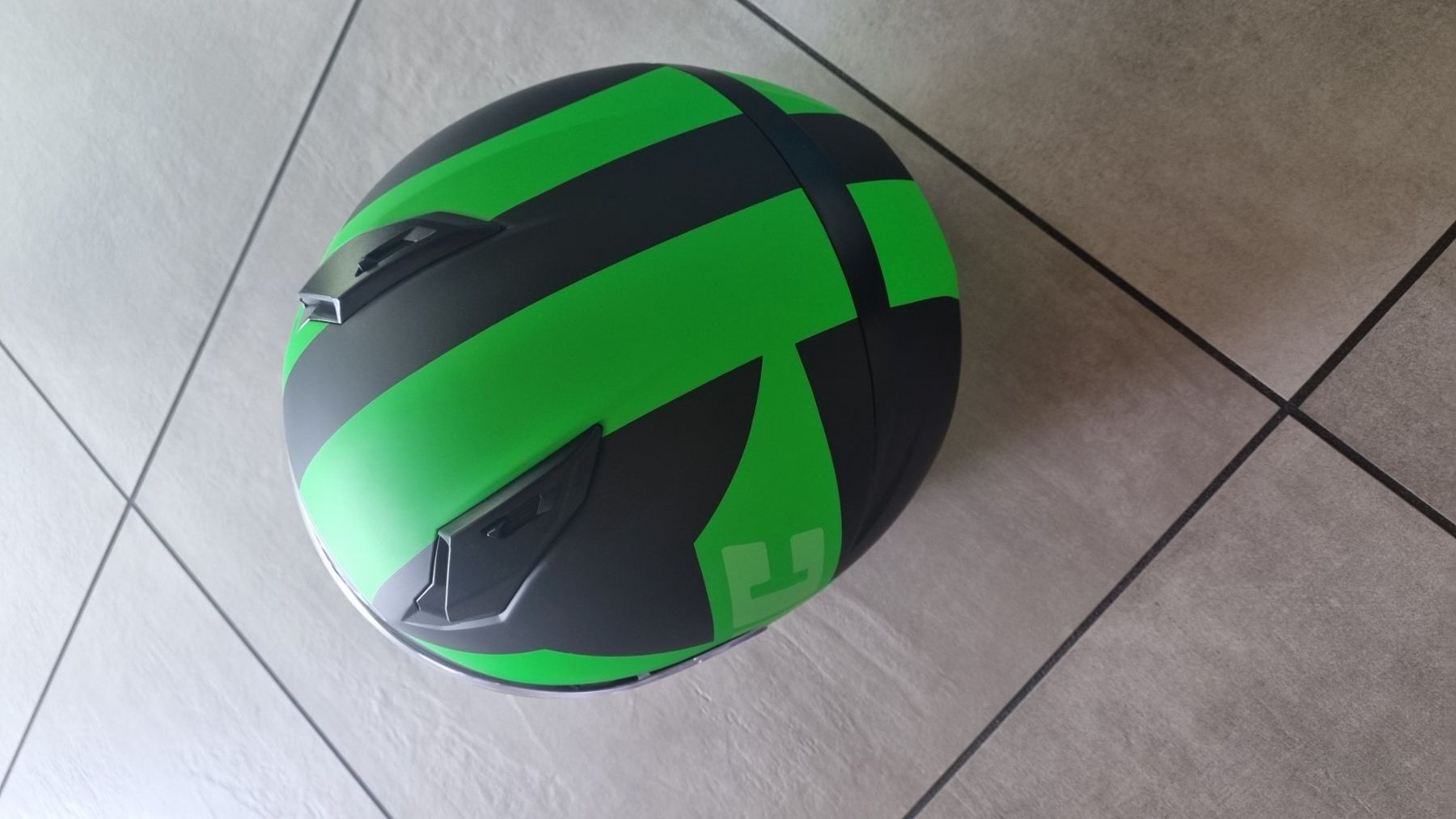HJC Caschi & visiere: Casco Hjc 10C – Nuovo e nell'imballaggio originale da Biasca venduto da Siosmart 3