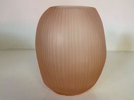Moderne rosa Glasvase Kaolin von Bombyxx