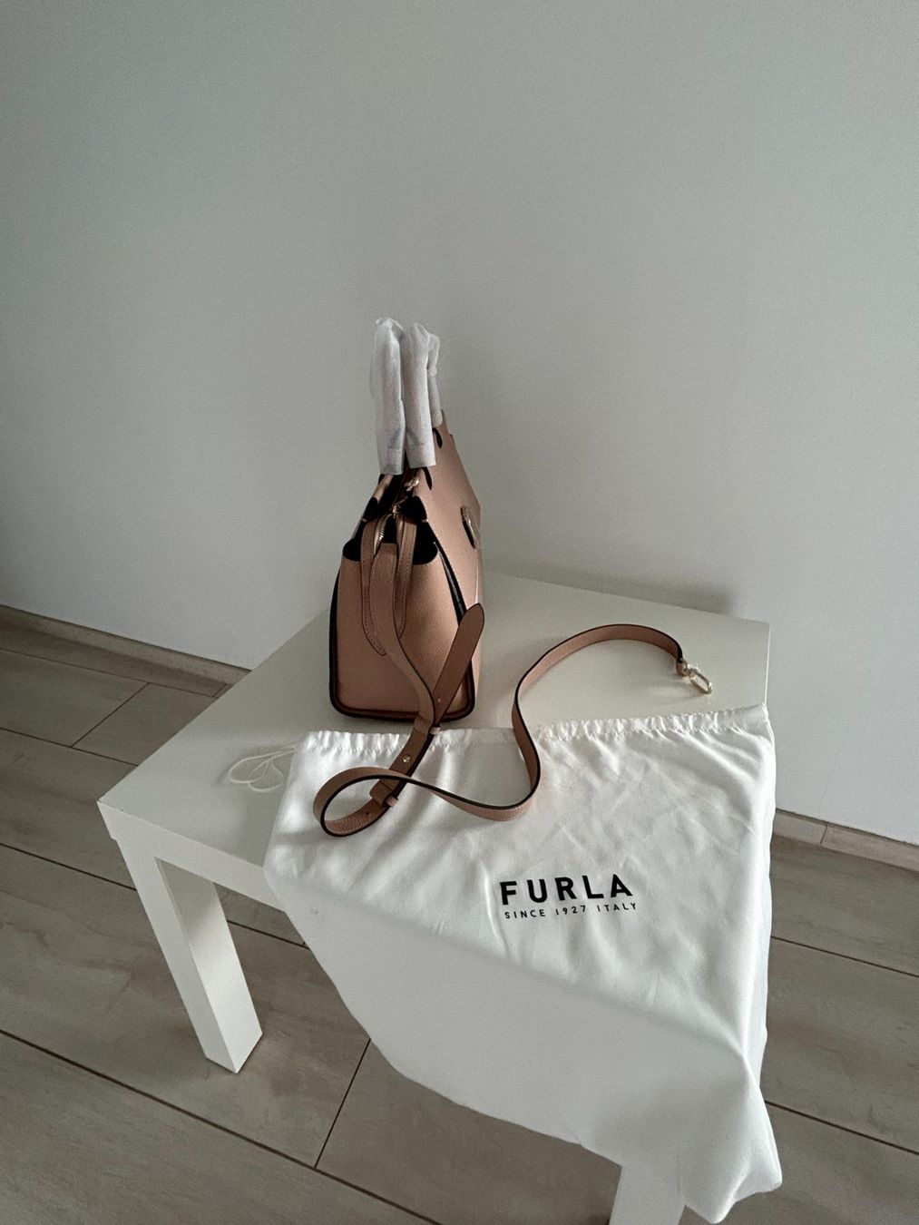 Furla Borse da donna: Furla Tasche – Nuovo (secondo la descrizione) da Biel-Benken BL venduto da ser_z25x 2