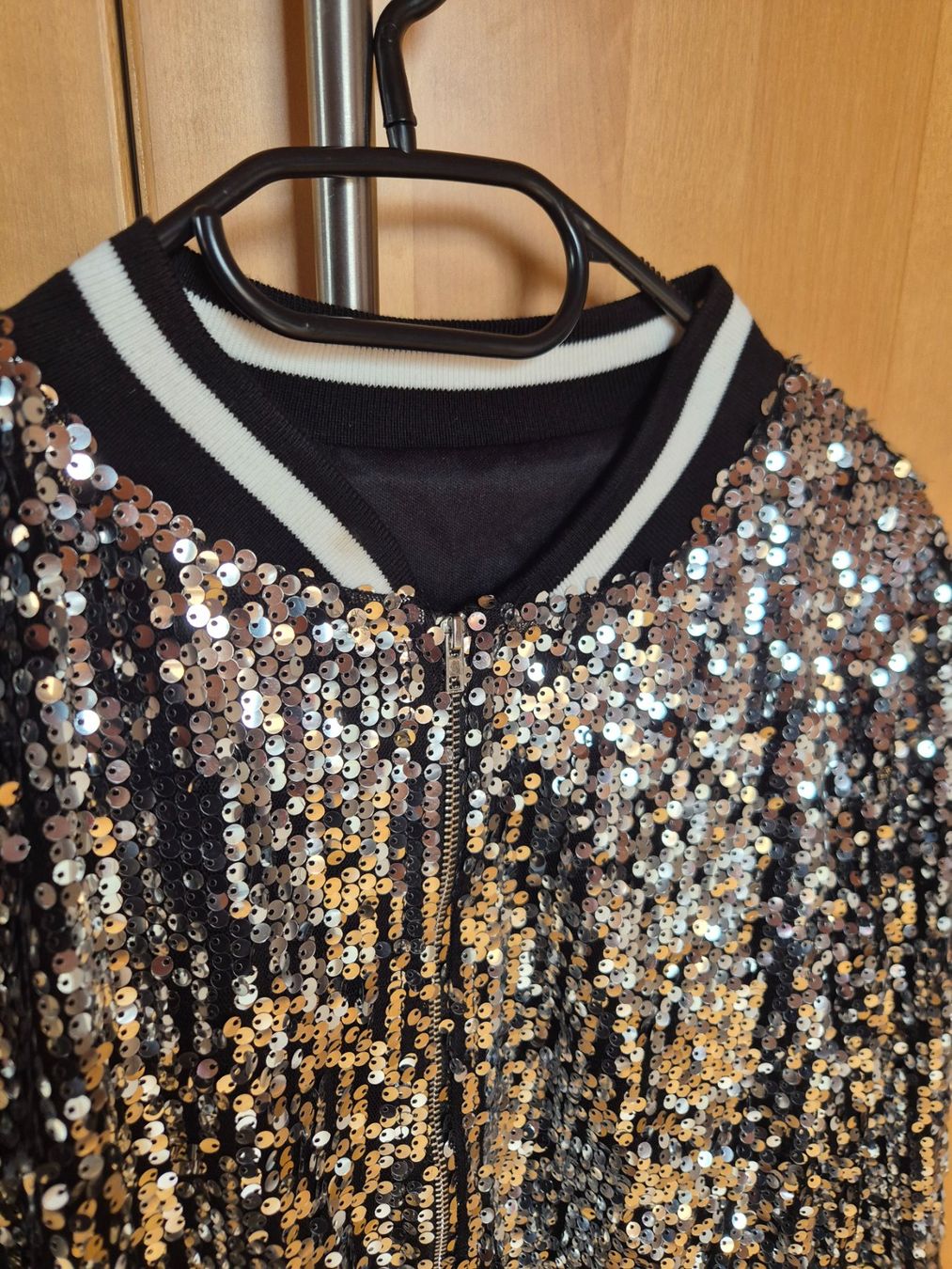 Giacche: Veste a paillettes taille 44 neuve – Usato da Cossonay-Ville venduto da bricbroc 2
