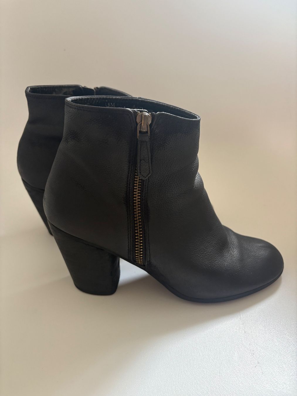 Scarpe da donna: Schwarze Stiefeletten, Echt Leder, Grösse 38 – Usato da Wetzikon ZH venduto da Bimbo33