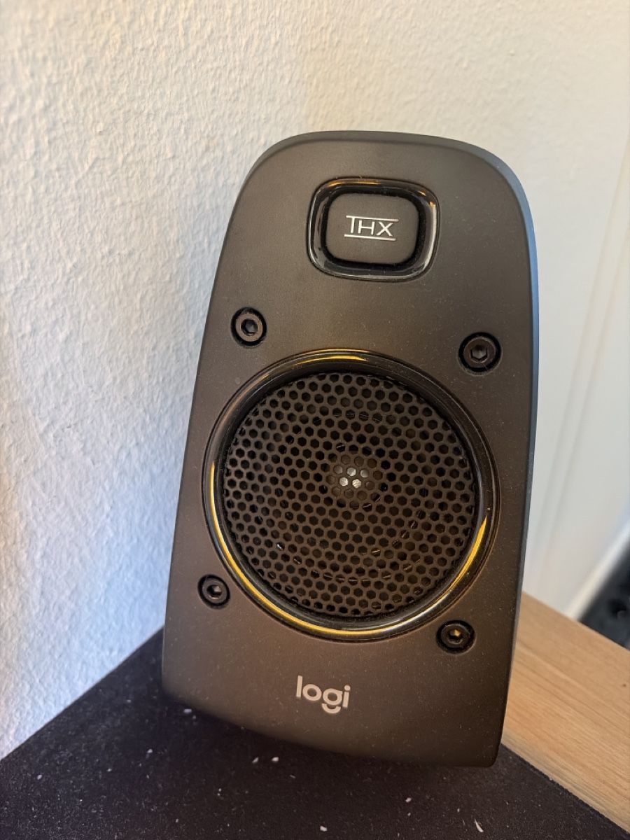Logitech Lautsprecher: Logitech Z625 THX 400W Speakerset gebraucht – Gebraucht aus Wohlen AG von Bartosz91 1
