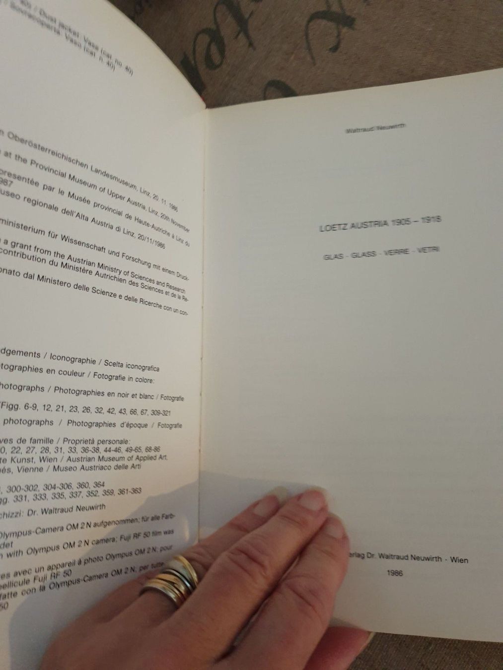 Bücher: Loetz Austria 1905-1918 das Glasbuch – Gebraucht aus Bottmingen von sandy_2 1