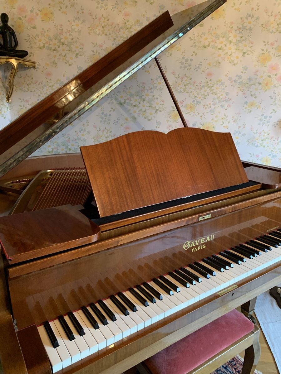 Musikinstrumente: Piano demi-queue Caveau 1960 – Gebraucht aus Romont FR von magdem 2