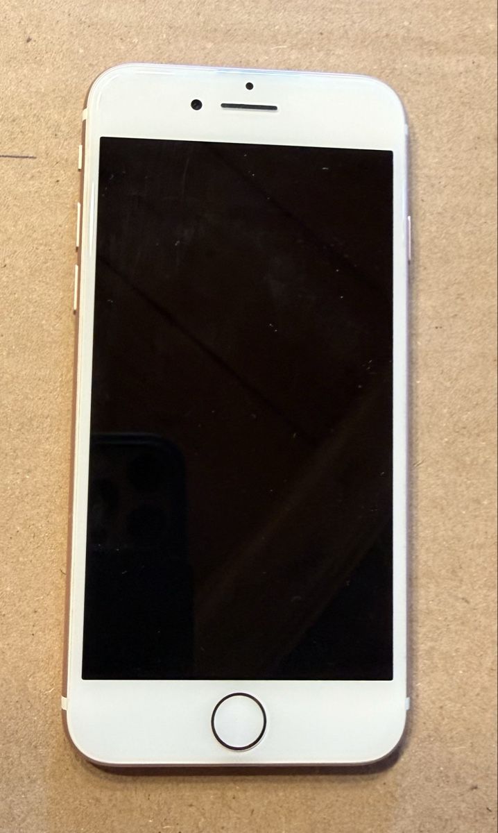 Apple Handys / Smartphones: iPhone 7 zu verkaufen – Gebraucht aus Gysenstein von bwu_d597
