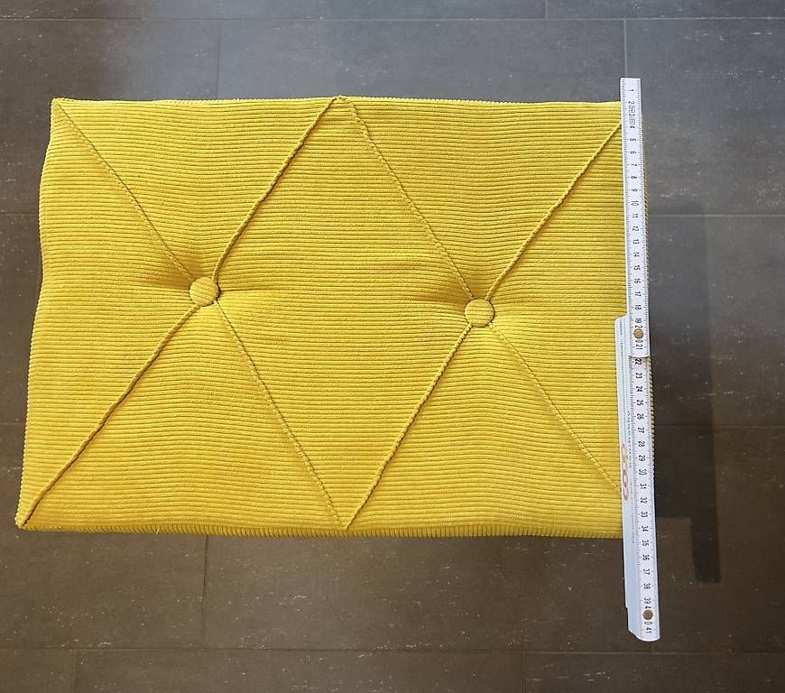 Sgabelli: Hocker / Kofferhocker – Usato da Winterthur venduto da kayas13 2