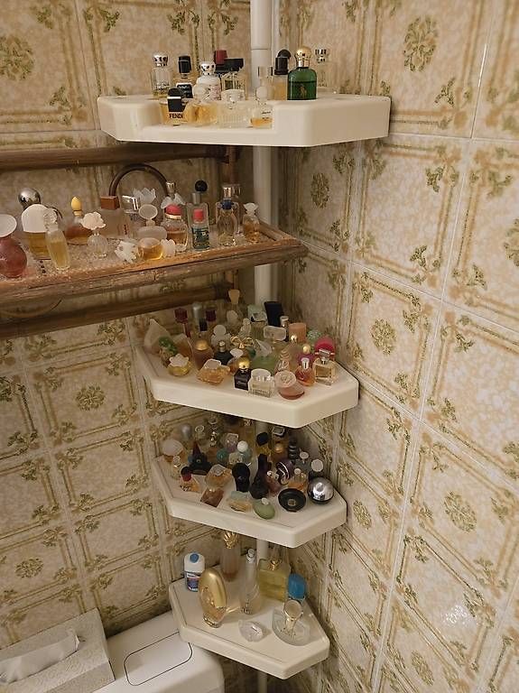 Profumi & Eau de Toilette: Parfüm Sammlung  – Usato da Biel/Bienne venduto da Rouf7