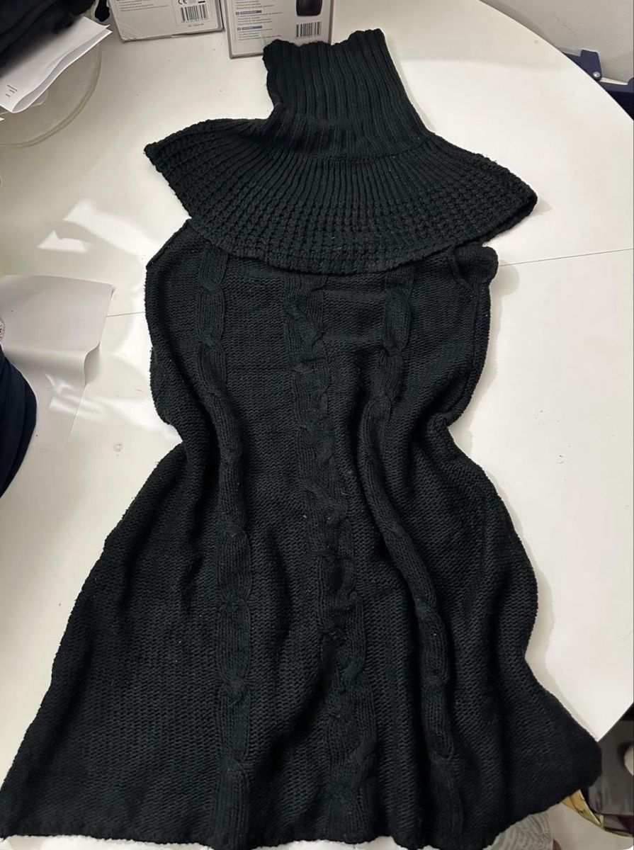 Vestiti: Schickes, warmes, schwarzes Strickkleid mit Rollkragen. – Usato da Wohlen AG venduto da jes_9c79 2