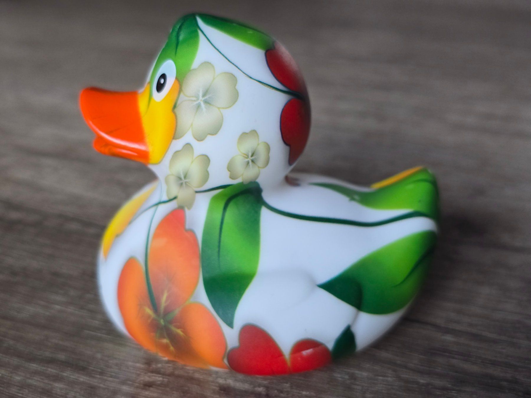 Lufthansa Giocattoli: Lufthansa First Class Badeente Gummiente Ente Flower Power – Nuovo (secondo la descrizione) da Küsnacht ZH venduto da Hitch1 1