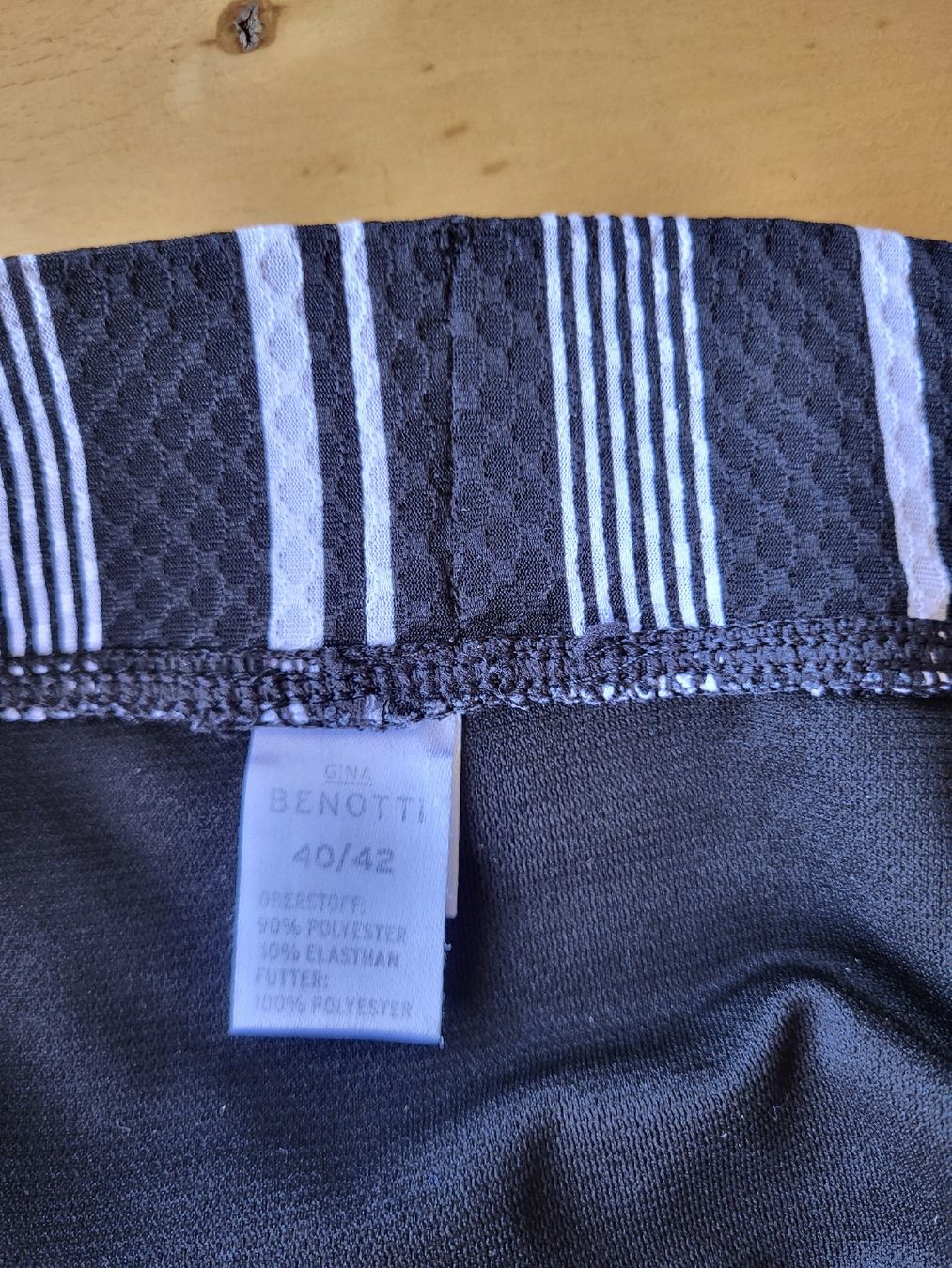 Costumi da bagno & Bikini: Bikini gestreift schwarz-weiss Grösse 40/42 – Usato da Wikon venduto da lin_qw8x 3