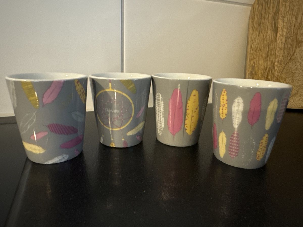 Tassen: 4 tasses à expresso neuves – Neu (gemäss Beschreibung) aus Treyvaux von MLRL