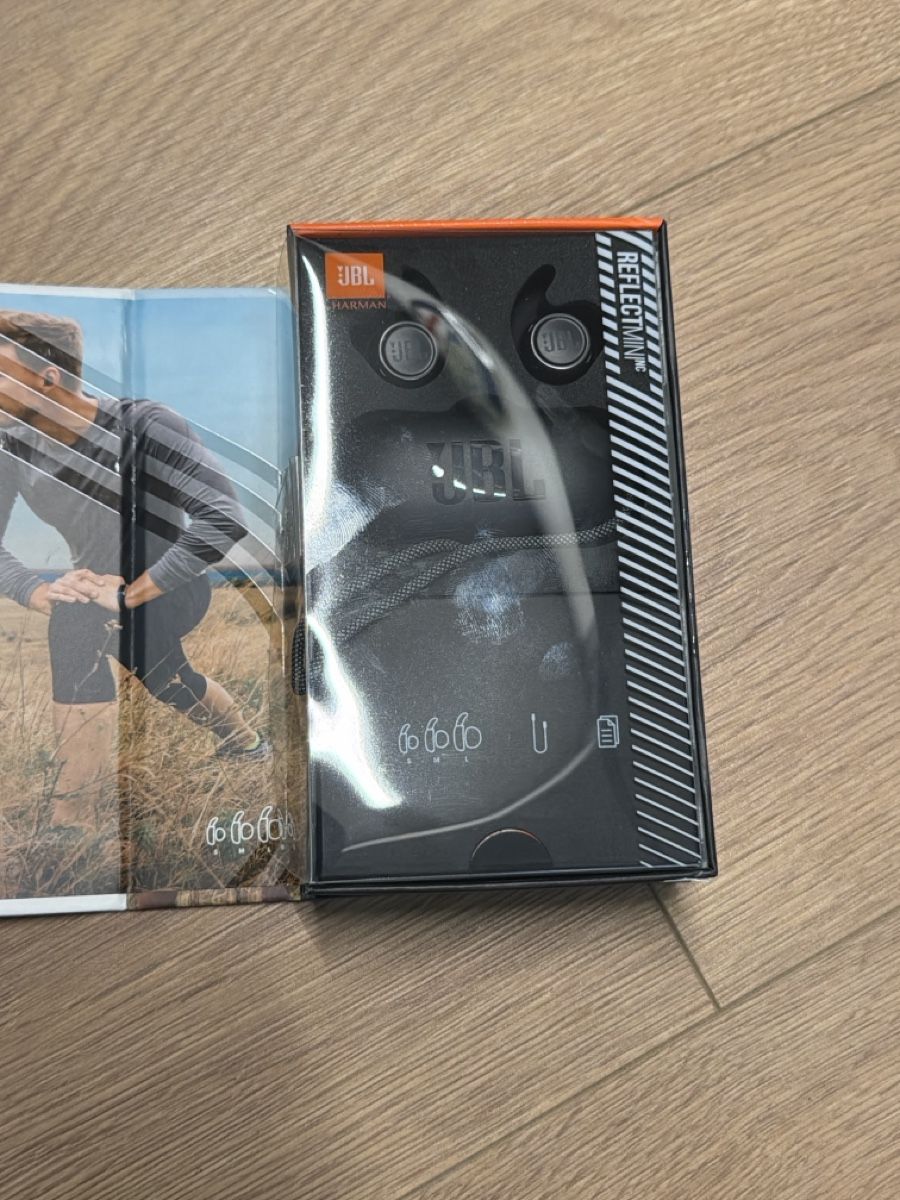JBL Cuffie: Auricolari JBL Reflect Mini NC Bluetooth nero  – Usato da basel venduto da Swiss._.1978 1