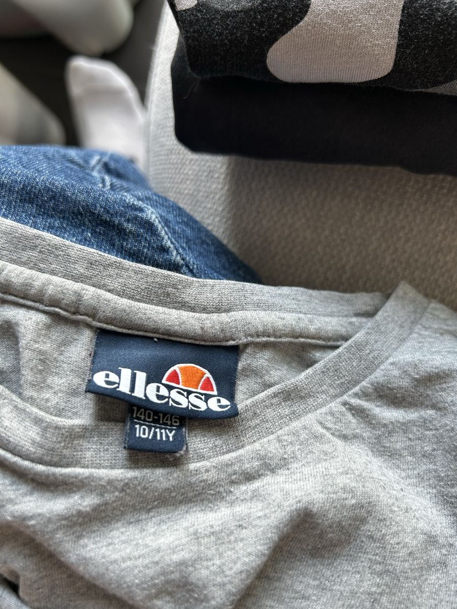 Ellesse Camicie, T-shirt & Polo: T-shirt Ellesse – Usato da Muraz (Collombey) venduto da Jul_ff 1