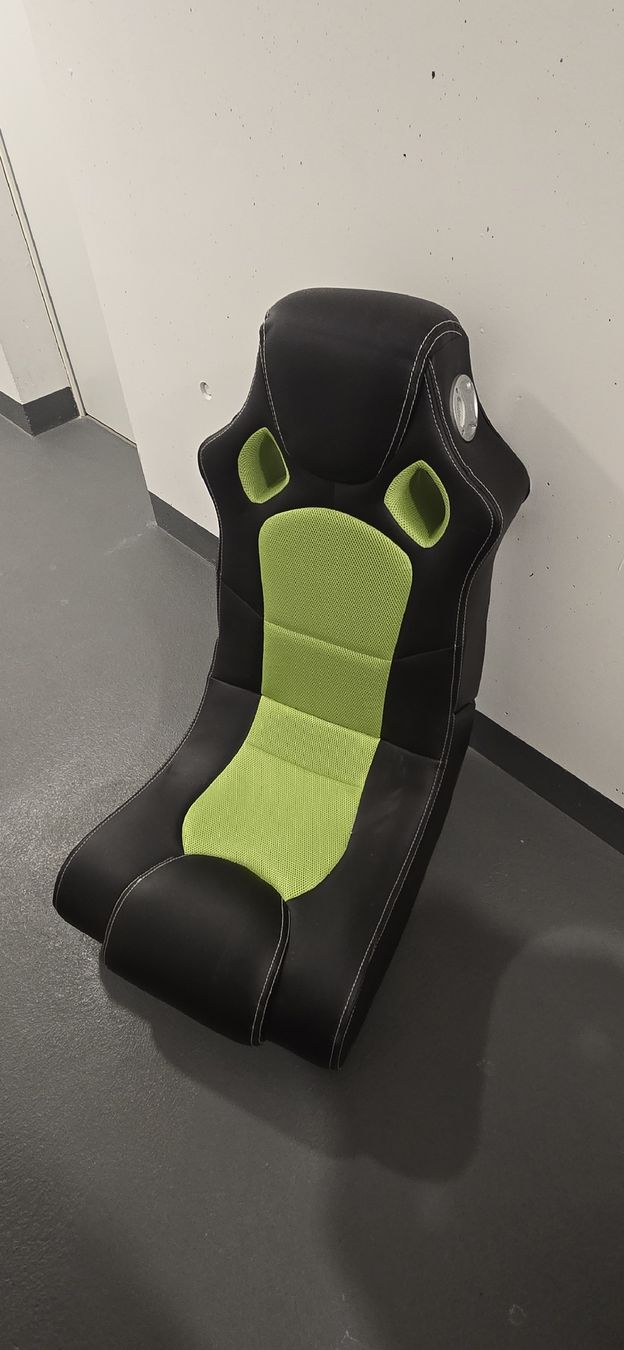 Sedie: Gaming Stuhl schwarz – Difettoso da Egerkingen venduto da bea_rxm7