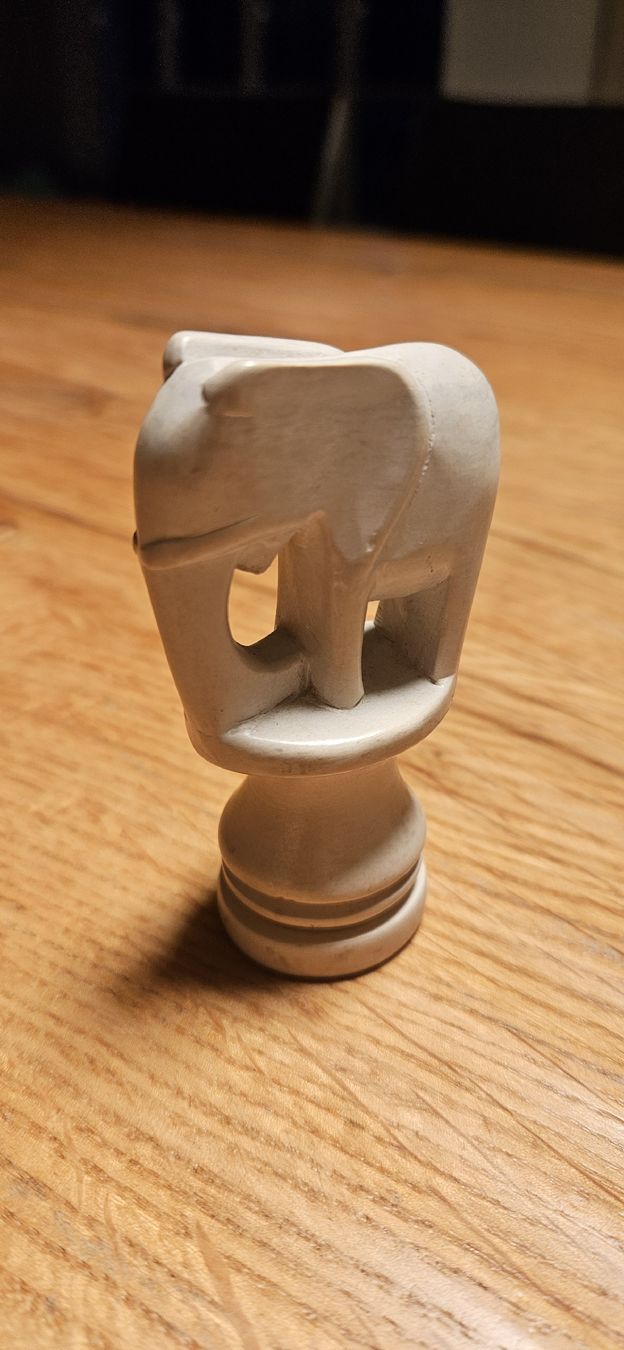 Giochi: Schachspiel antik Stein – Usato da Bergdietikon venduto da Giacomoboromo 6