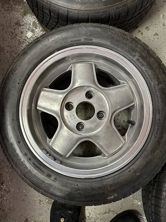 Cerchioni: Revolution Felgen  – Usato da Kriens venduto da alfaracer 2