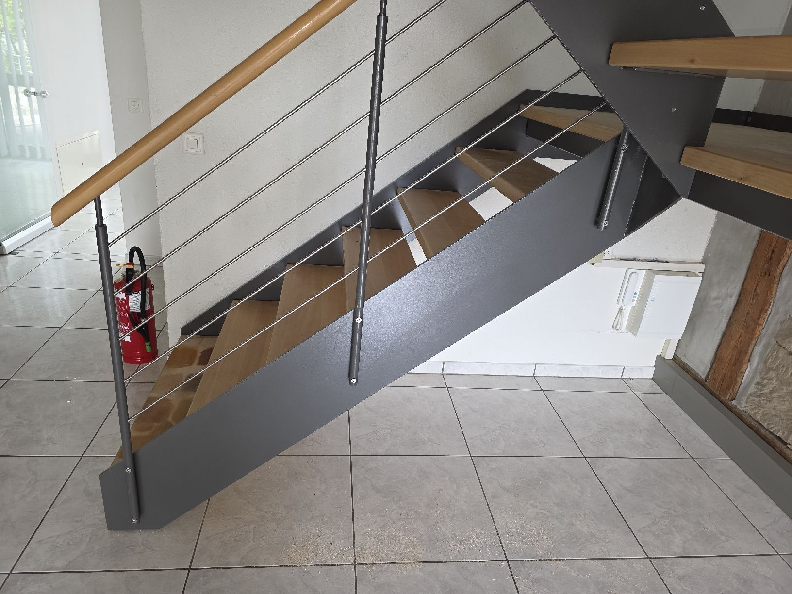 Scale: Treppe aus Metall, Holz und Glas – Usato da Bäriswil BE venduto da Simon_Kreativwelt 2