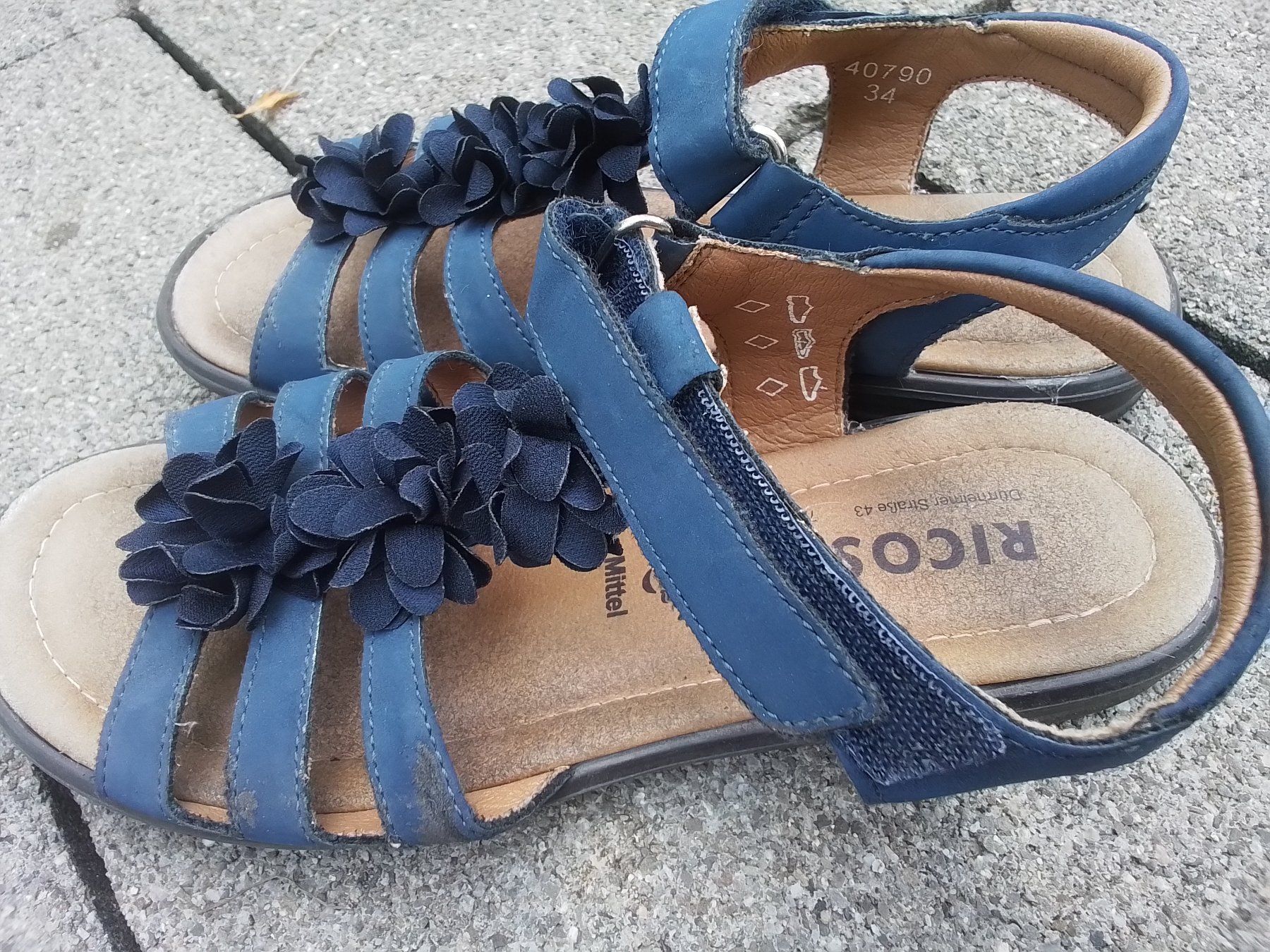 Schuhe für Mädchen: 3 Stk. Sandaletten 33/34 – Gebraucht aus Heimberg von sunny1970 7