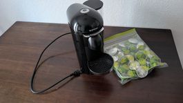 Nespresso Vertuo Next Kaffeemaschine Schwarz + Kapseln!