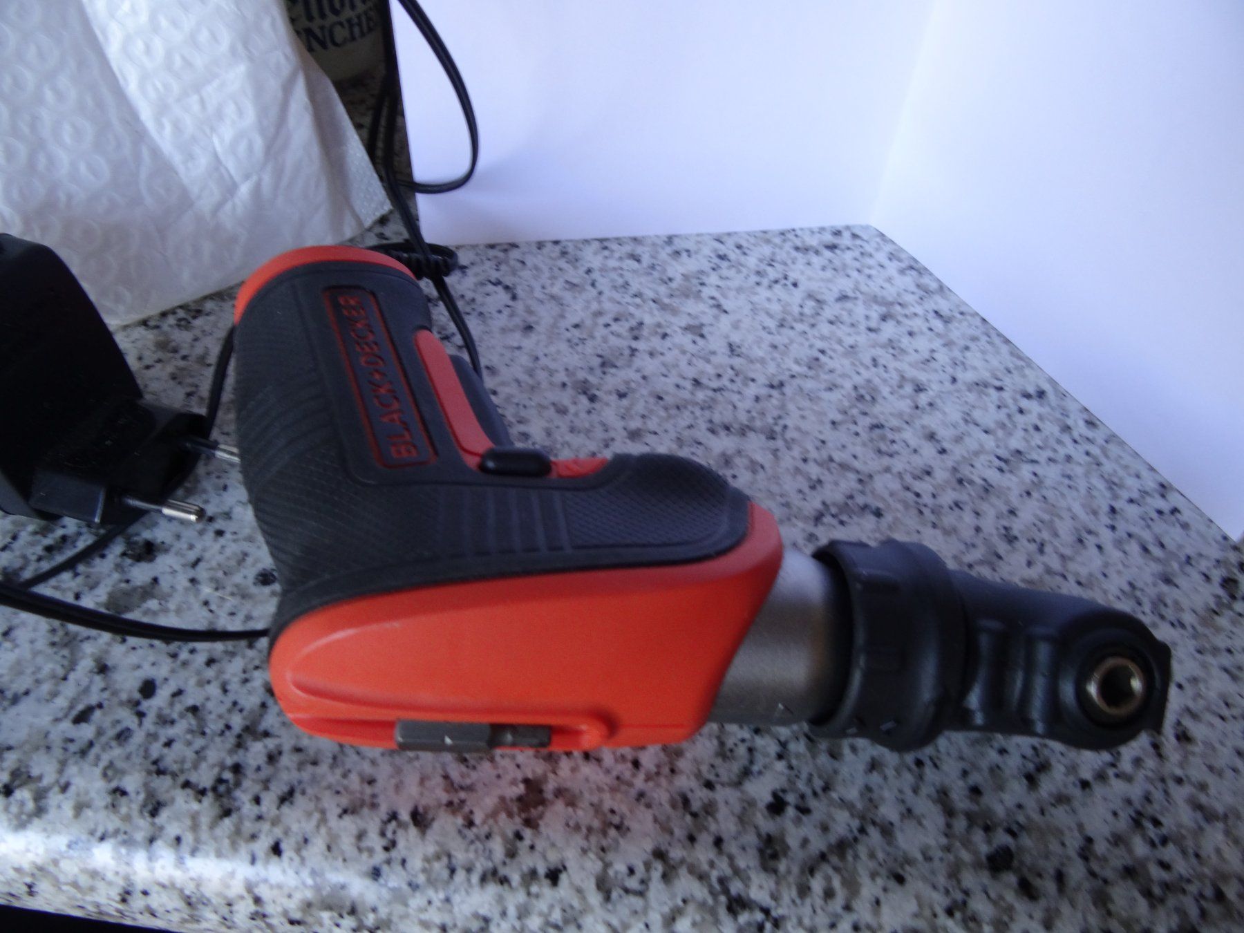 Tutti gli attrezzi: Black& Decker Schrauber  & Winkelschrauber. – Usato da Buttisholz venduto da rappirosen 4