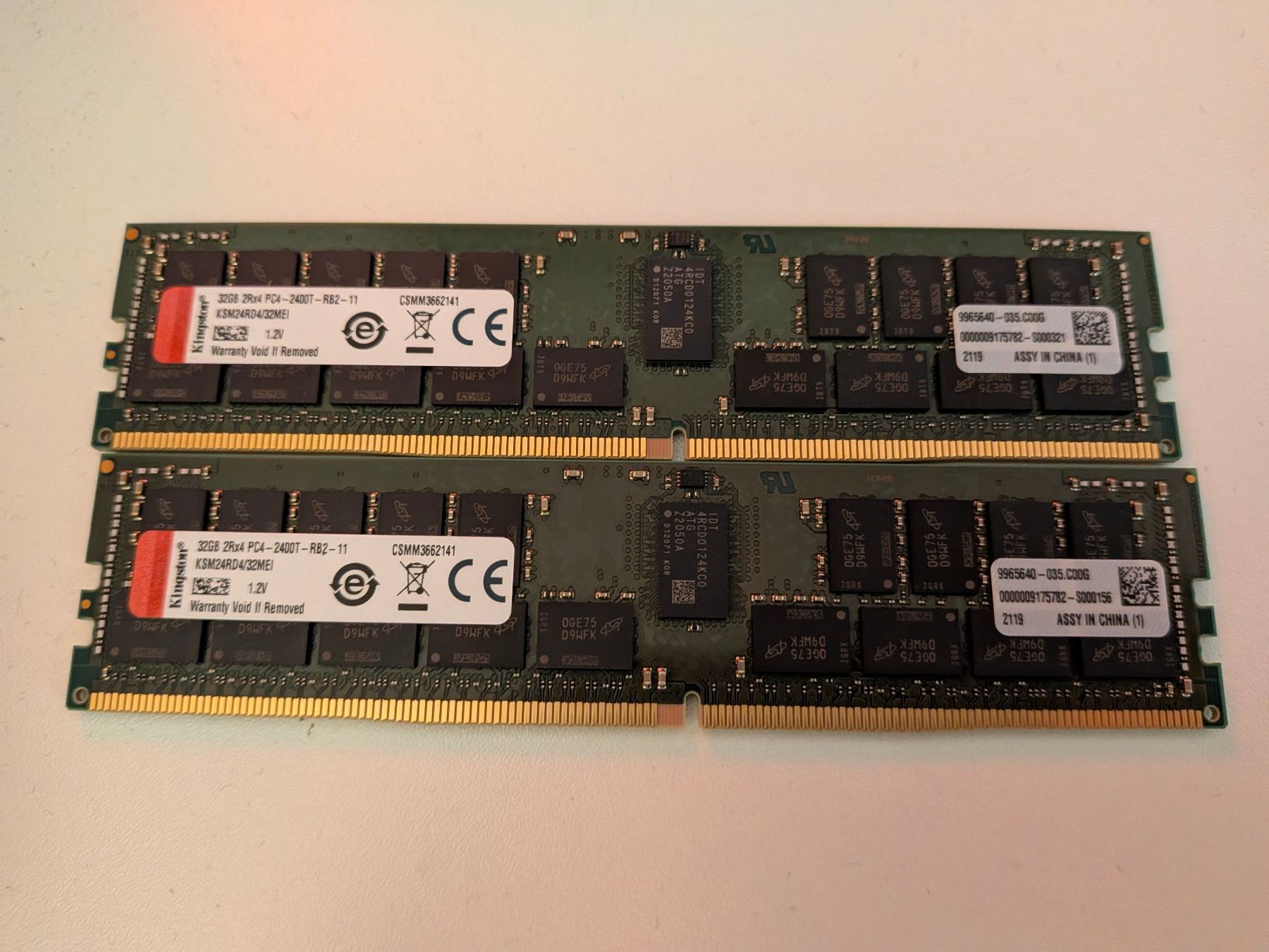 Hewlett Packard Mémoires / RAM: 2x 32GB Kingston DDR4 REG ECC Memory – D'occasion à Amriswil par hardware_uschi
