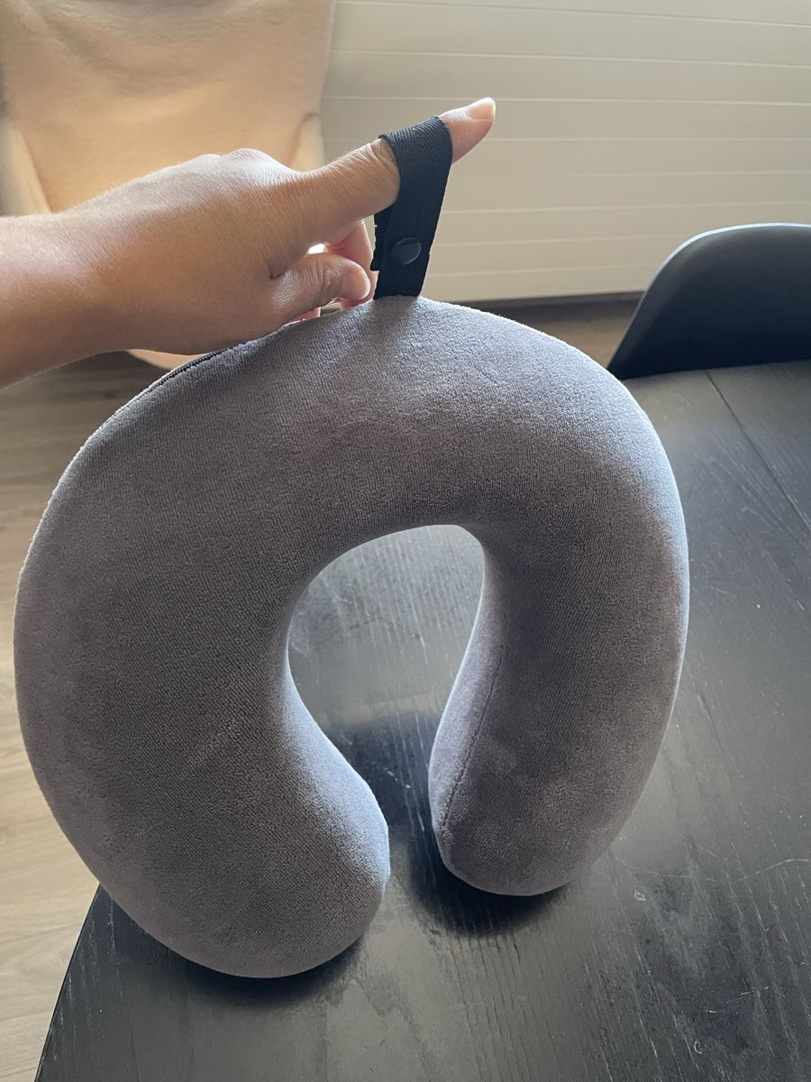 Cuscini: Coussin de voyage ergonomique gros – Usato da Sierre venduto da Ruyfigas 3