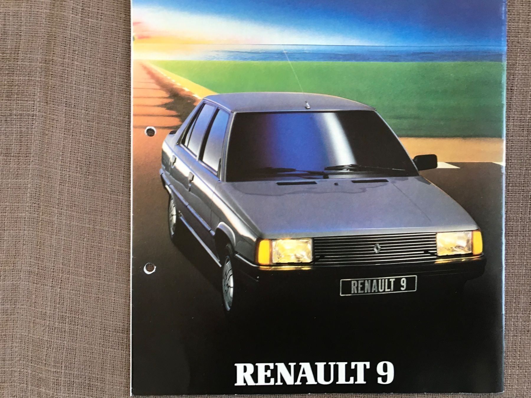 Renault Documenti: Renault 9 Prospekt – Usato da Balterswil venduto da Jeko1967