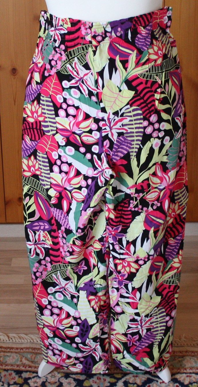 Pantaloni: Hose ESMARA bunt Gr. 42 NEU – Usato da Flüelen venduto da Diversicum-Curvy 4