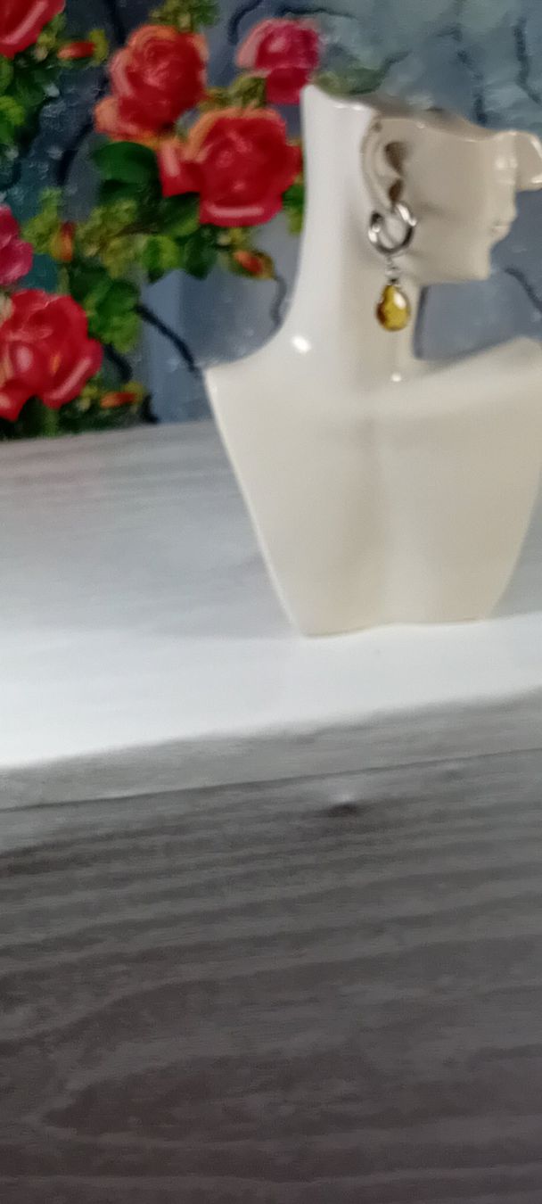 Ohrringe & -stecker: ohrring edelsthal,,,,mit modeschmuck,,,glanzig – Neu (gemäss Beschreibung) aus Basel von bij_5hqd 1