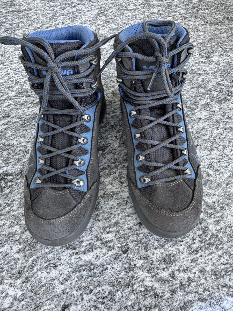 Lowa Schuhe für Jungen: LOWA Wanderschuhe-Grösse 36 – Gebraucht aus Hirzel von Marmar88 1