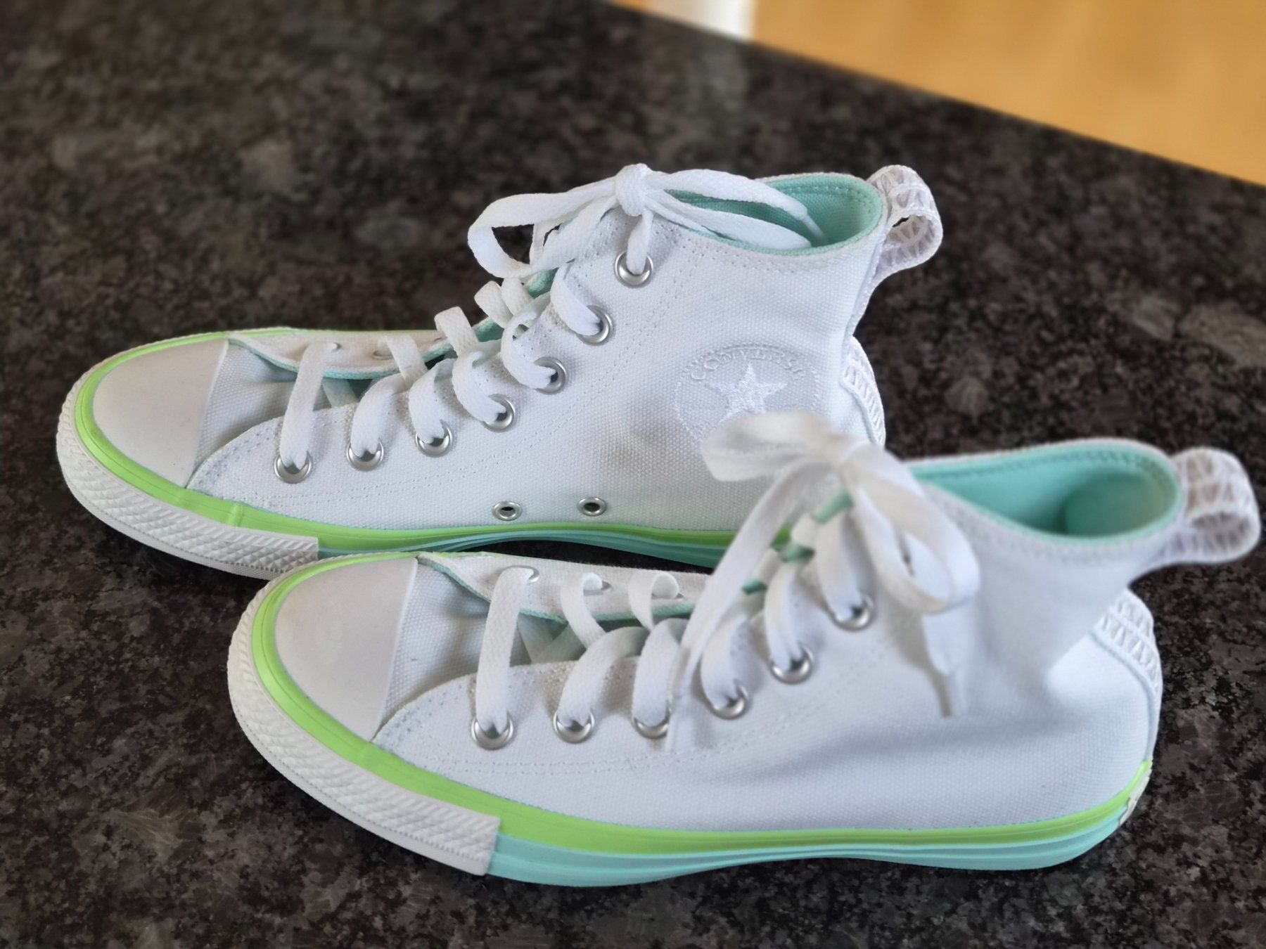 Converse Scarpe da uomo: Converse All Star, Grösse 37 – Nuovo (secondo la descrizione) da Andelfingen venduto da nicoletta11
