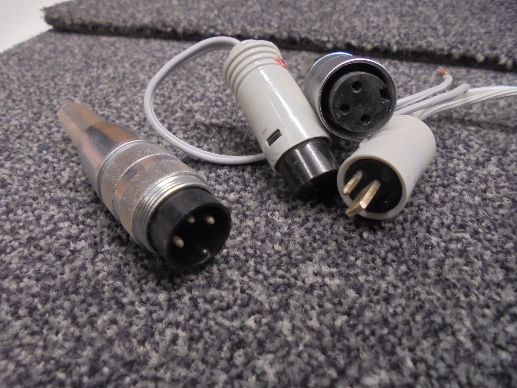 Casse acustiche: Diverse Stecker, Mikrofon, Lautsprecher, Akustik, Ton – Usato da Bassersdorf venduto da Pandir 3