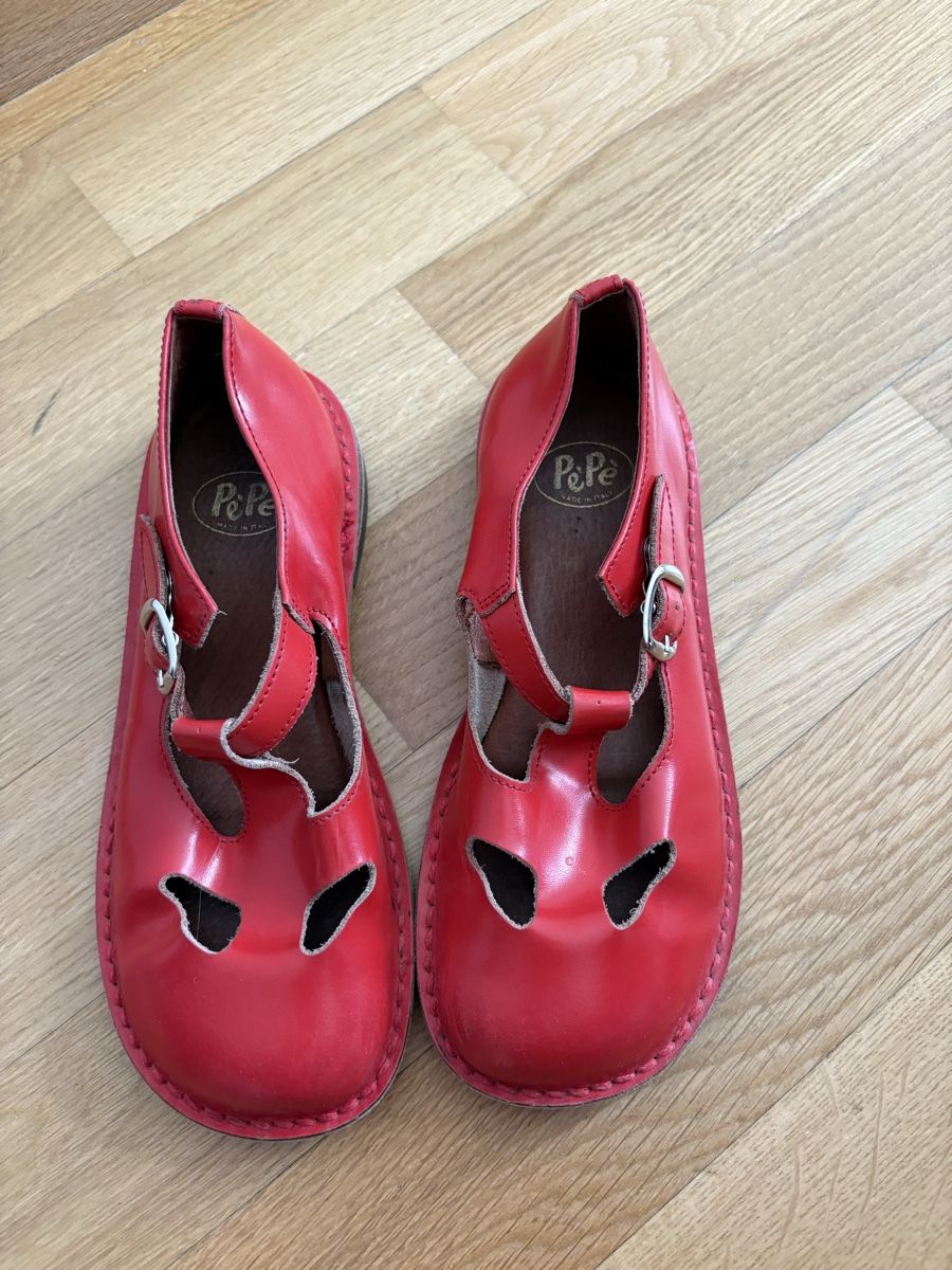 Schuhe für Jungen: Pèpè Kinderschuhe – Gebraucht aus Zürich von Esperanto 1