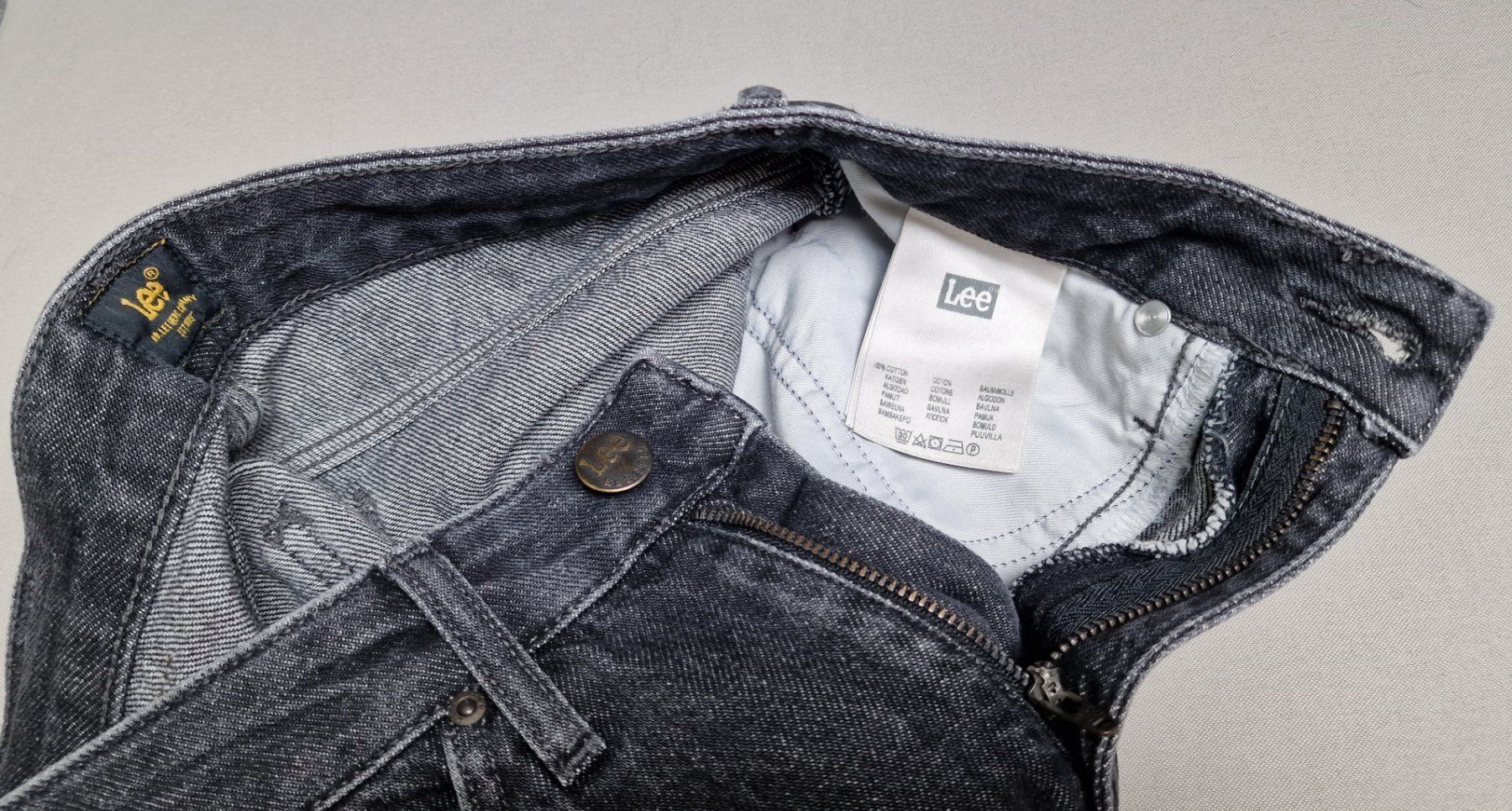 Lee Jeans: MOM SHORTS LEE – Usato da Oberbipp venduto da Meaw13 3
